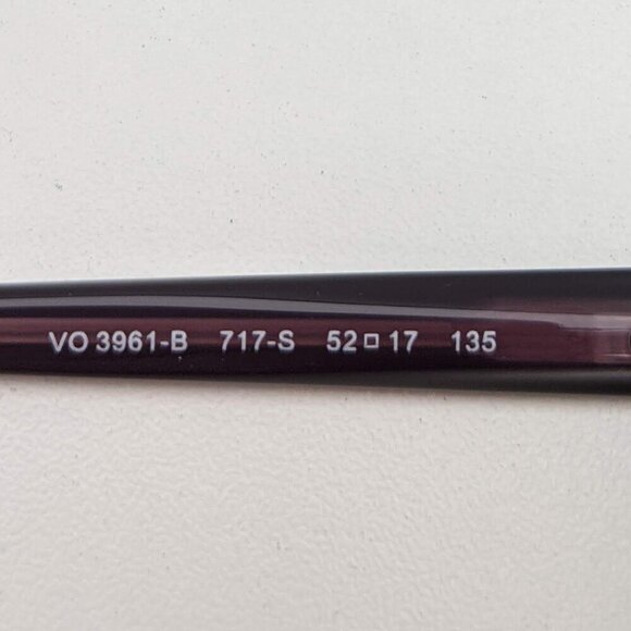 🕶️Vogue VO3961-B 717-S Eyeglasses 52/17 135 /YHI348🕶️ - Picture 4 of 6